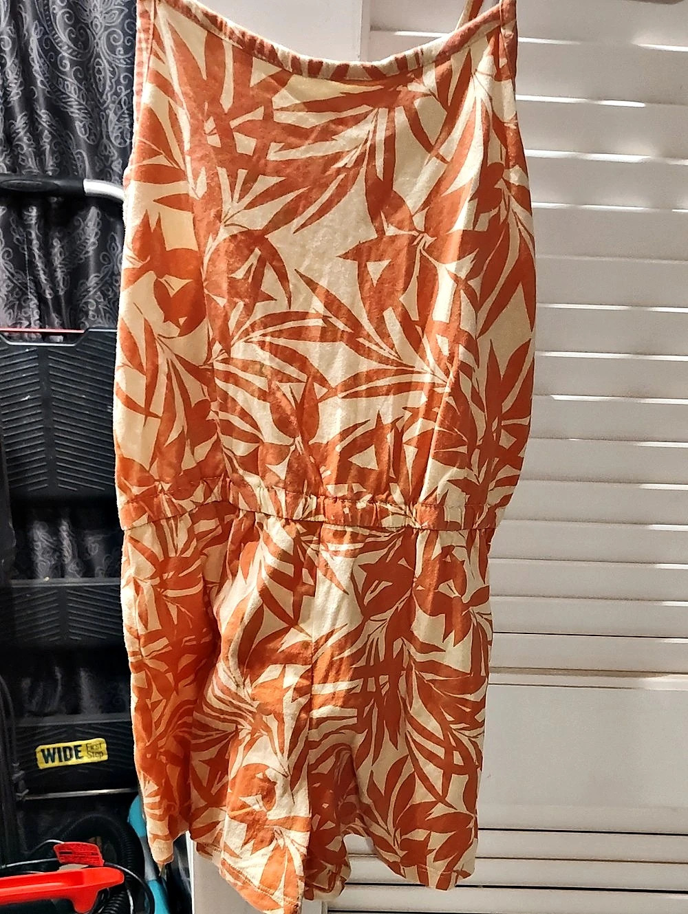 Old Navy Floral Mini Dress in Orange & Cream Size Large